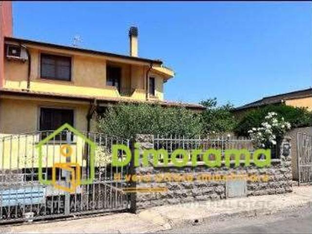 Appartamento in vendita di 254 m² in Via Terranova, 9