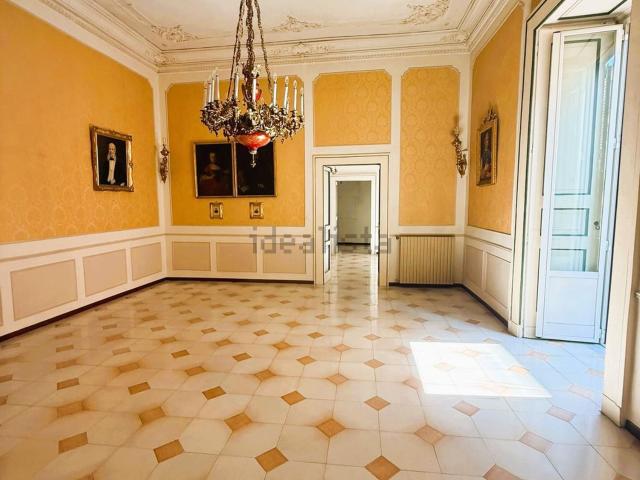 Appartamento in vendita di 255 m² in Via Monte di Dio