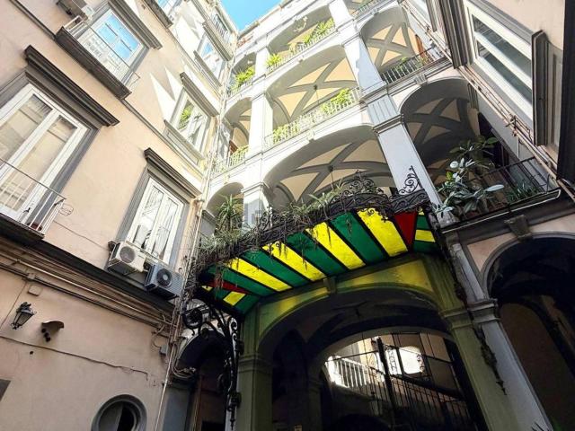 Appartamento in vendita di 255 m² in Via Santa Maria di Costantinopoli, 30