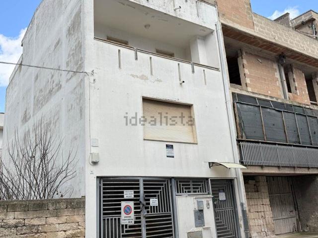 Appartamento in vendita di 255 m² in Via Vittorio Alfieri