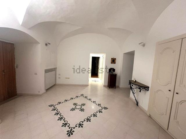 Appartamento in vendita di 256 m² in Via Capitano Ermanno Boffa, 27