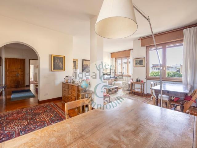 Appartamento in vendita di 256 m² in Via Emanuele Repetti