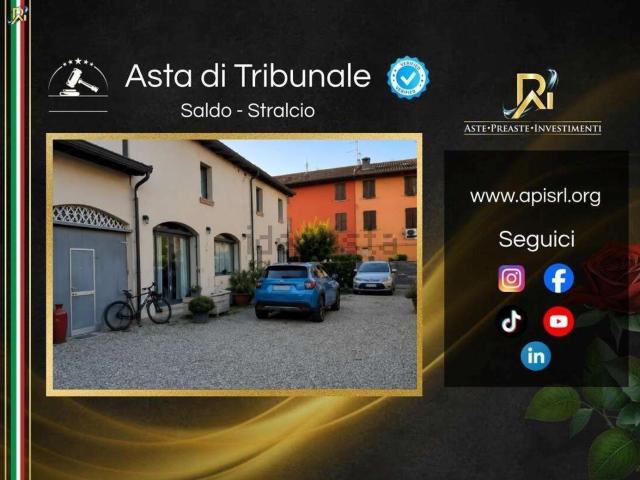 Appartamento in vendita di 256 m² in Via Pietro Giardini, 1155