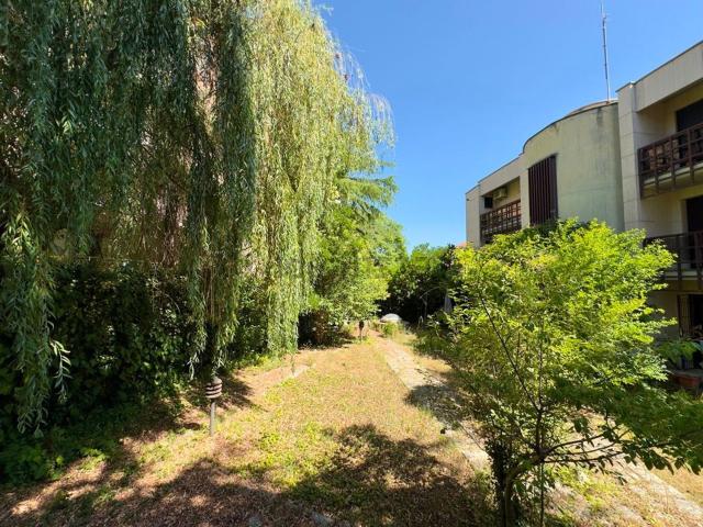 Appartamento in vendita di 256 m² in Viale Monsignor Secondo Bologna