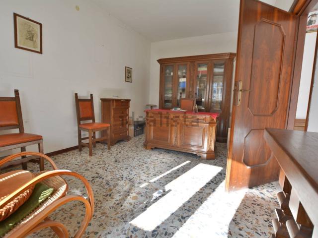 Appartamento in vendita di 257 m² in Via Venezia, 27