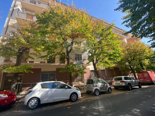 Appartamento in vendita di 257 m² in Viale Europa, 43