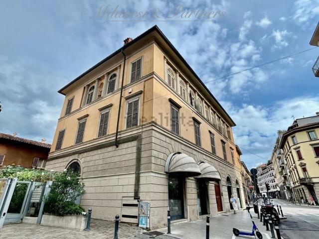 Appartamento in vendita di 258 m² in Via Don Luigi Palazzolo, 10