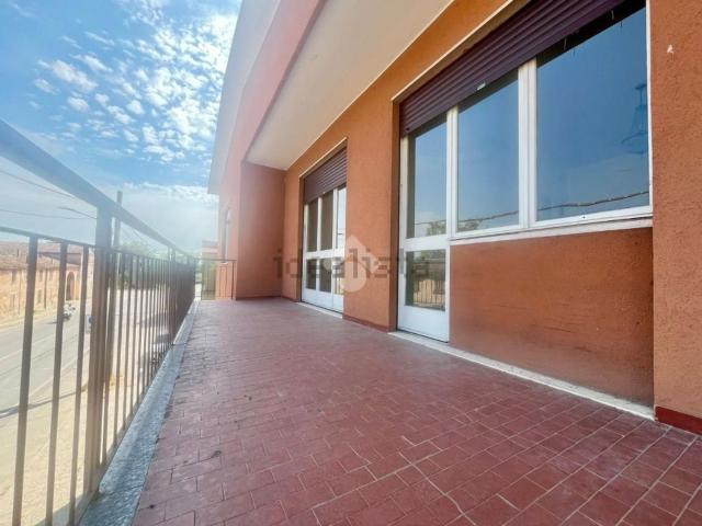 Appartamento in vendita di 259 m² in Via Soresina, 37
