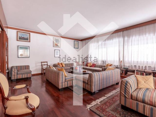 Appartamento in vendita di 260 m² in Via Antonio Bertoloni