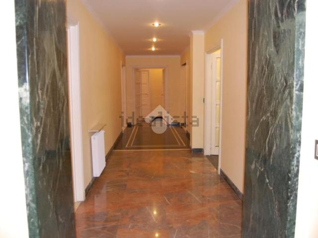 Appartamento in vendita di 260 m² in Via Assarotti, 17