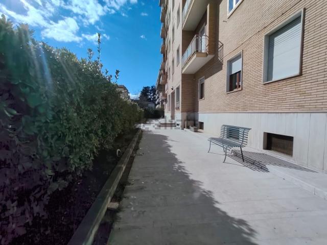 Appartamento in vendita di 260 m² in Via Giacomo Leopardi, 3
