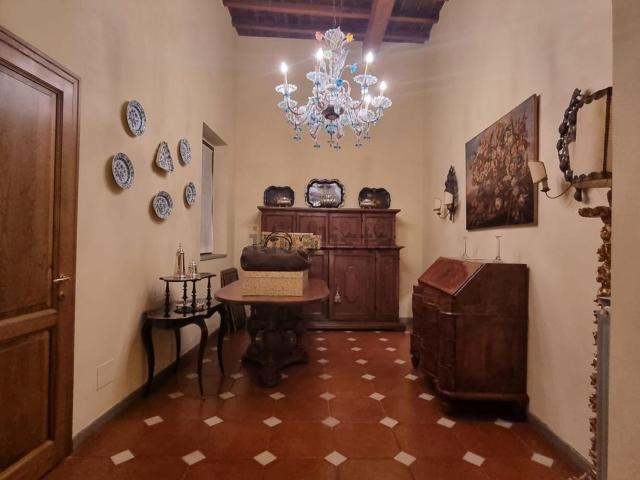 Appartamento in vendita di 260 m² in Via dei Federighi