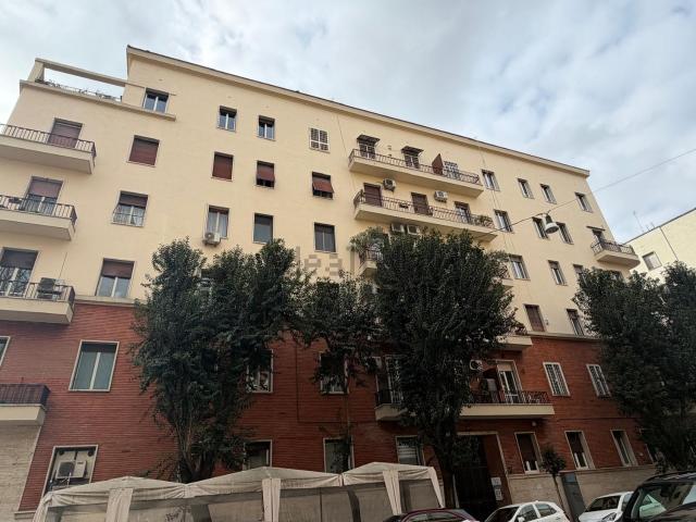 Appartamento in vendita di 260 m² in Via Fornovo