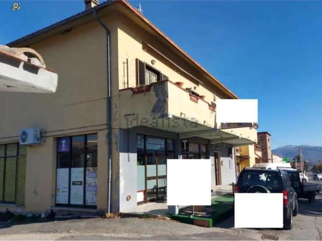 Appartamento in vendita di 260 m² in Via Farense