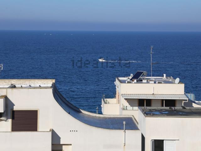 Appartamento in vendita di 260 m² in Via Lecce