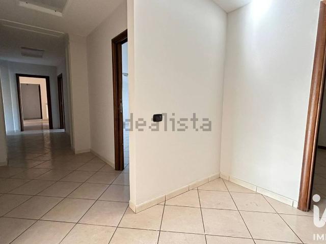 Appartamento in vendita di 260 m² in Via Nazionale Appia, 133