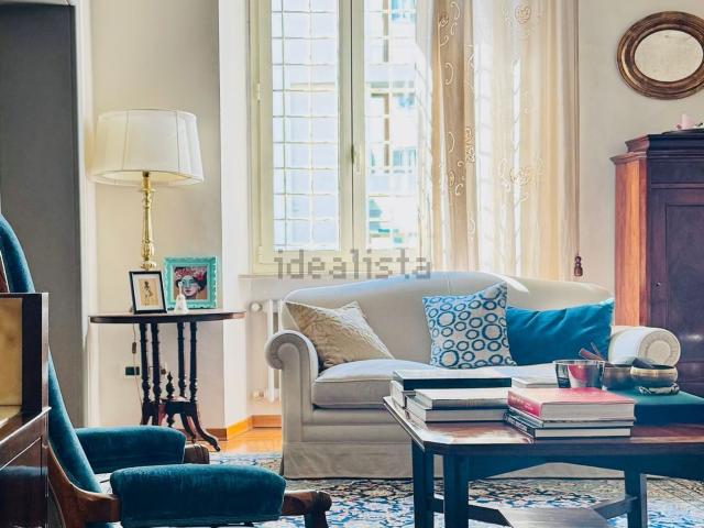 Appartamento in vendita di 260 m² in Via Solferino