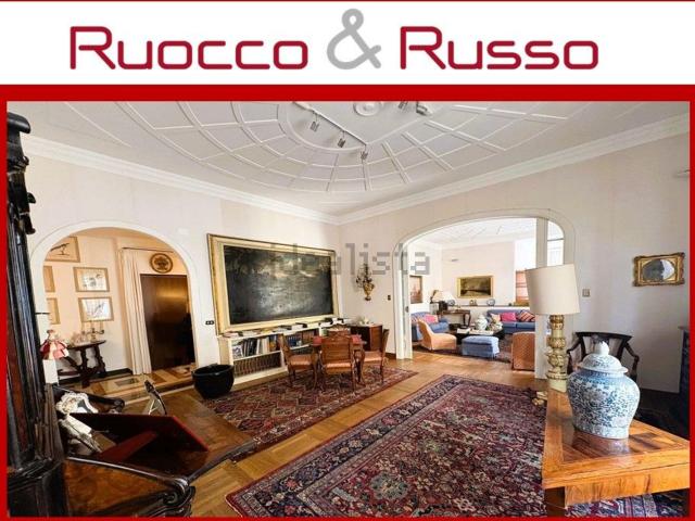 Appartamento in vendita di 260 m² in Via Pastrengo