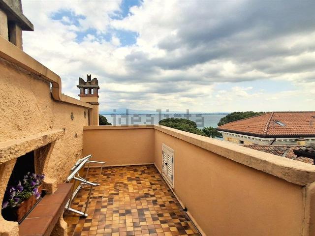 Appartamento in vendita di 260 m² in Via Roma, 33