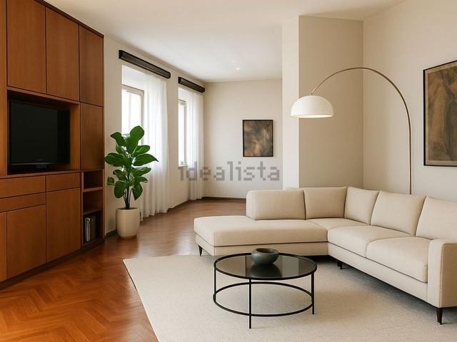Appartamento in vendita di 260 m² in Viale Milano, 36
