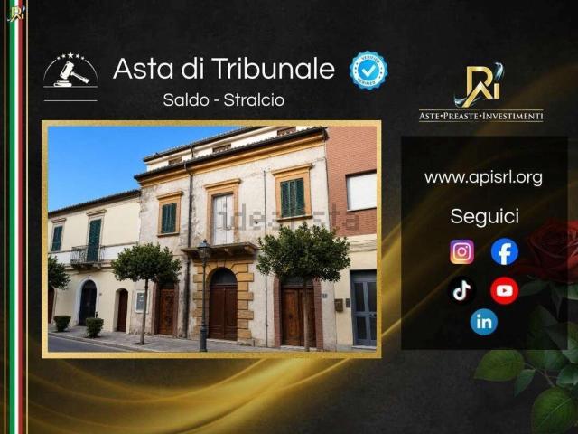 Appartamento in vendita di 260 m² in Corso Remo Gaspari, 25
