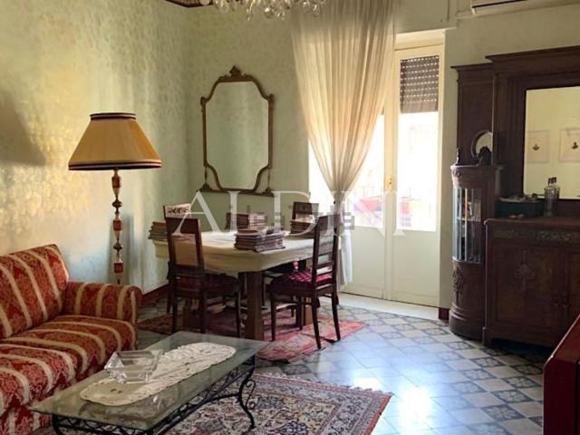 Appartamento in vendita di 260 m² in Piazza Manganelli