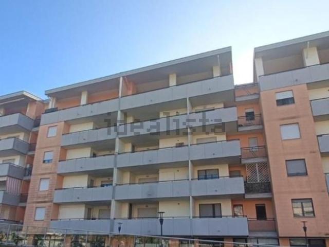 Appartamento in vendita di 261 m² in Via di Sotto