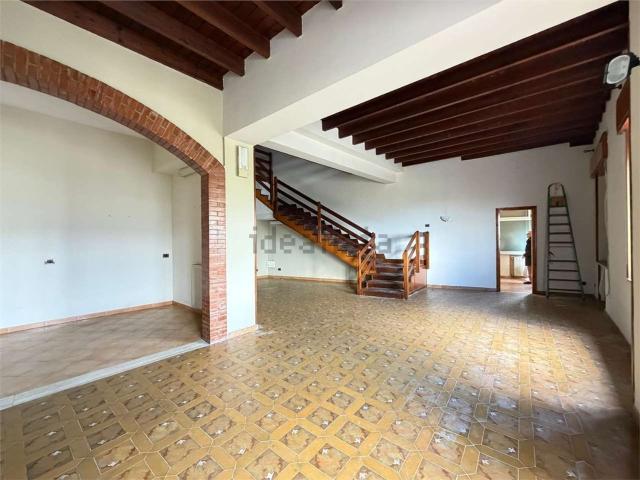 Appartamento in vendita di 261 m² in Via Vittorio Emanuele