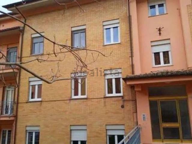 Appartamento in vendita di 261 m² in Viale Giacomo Leopardi