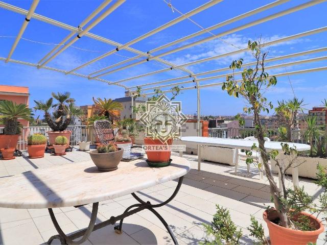 Appartamento in vendita di 262 m² in Via Lentini