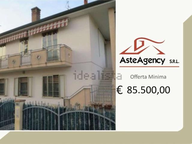 Appartamento in vendita di 262 m² in Via N. Badaloni, 60