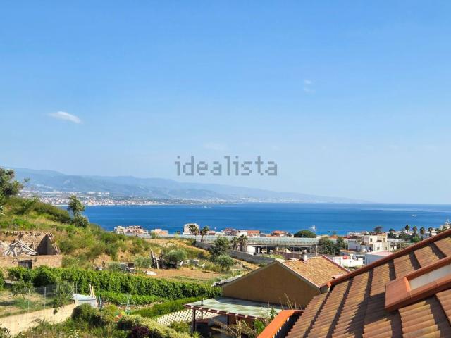 Appartamento in vendita di 263 m² in Via Comunale Sperone, 2