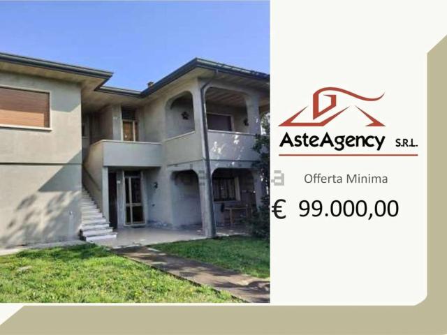Appartamento in vendita di 264 m² in Via Romea