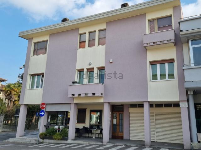 Appartamento in vendita di 264 m² in Via Vendramin