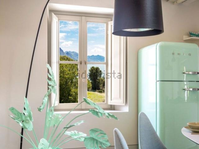 Appartamento in vendita di 265 m² in Via Cavone