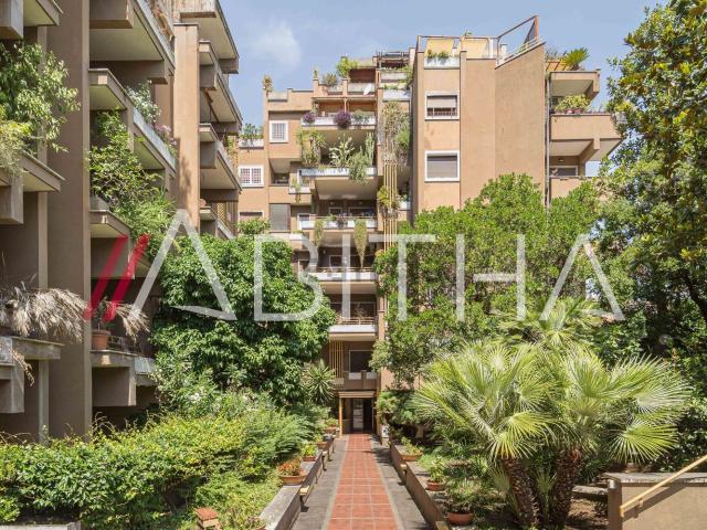 Appartamento in vendita di 265 m² in Via Giuseppe Mussi