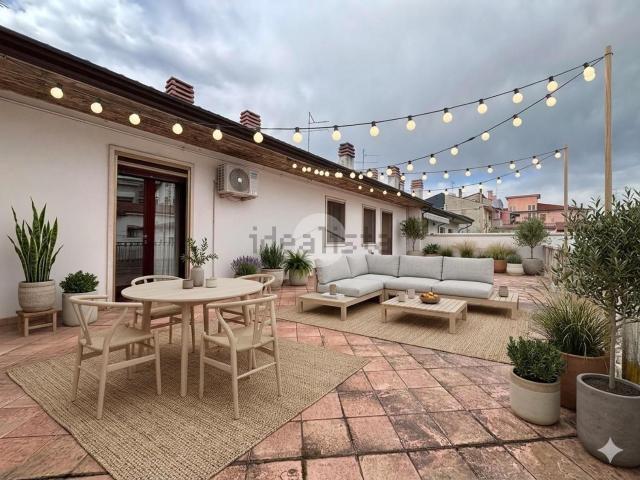 Appartamento in vendita di 265 m² in Via IV Novembre, 47