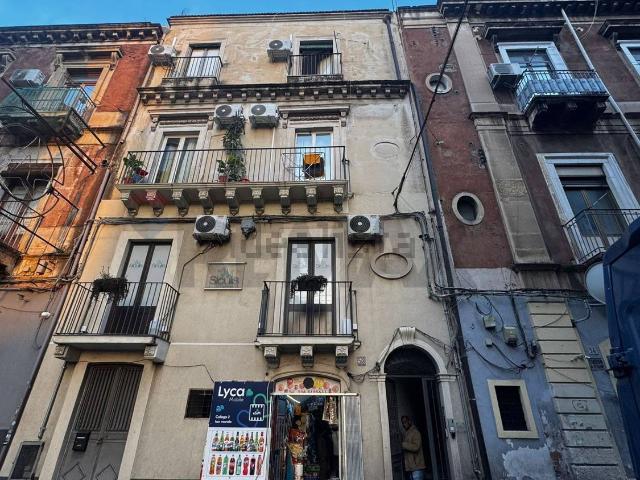 Appartamento in vendita di 265 m² in Via Monsignor Ventimiglia, 58