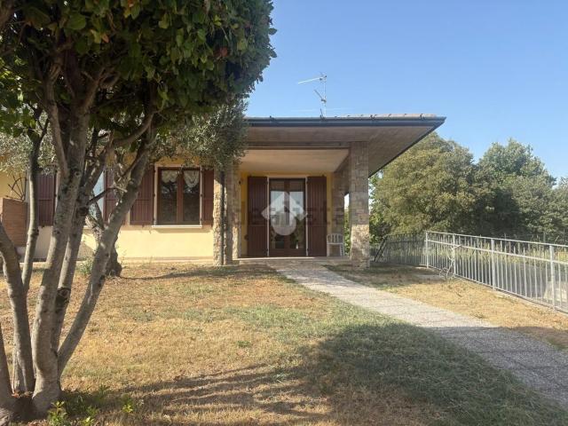 Appartamento in vendita di 265 m² in Via Sandro Pertini, 13