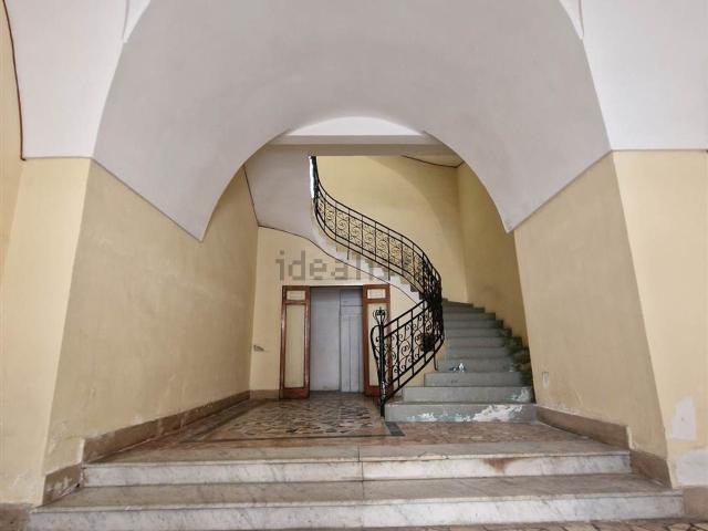 Appartamento in vendita di 265 m² in Via Saponea, 35