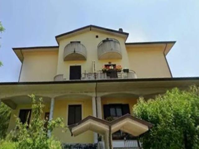 Appartamento in vendita di 266 m² in Contrada Santa Liberata, 49