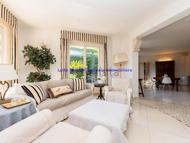 Appartamento in vendita di 266 m² in Strada Panoramica Ardizio