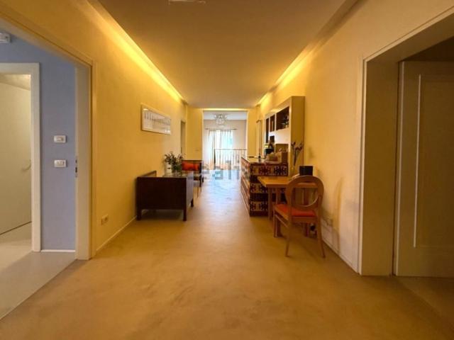 Appartamento in vendita di 268 m² in Via Paolotti, 6
