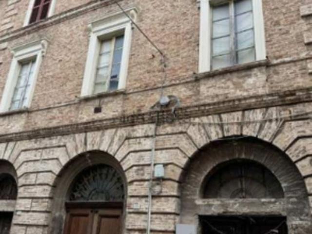 Appartamento in vendita di 269 m² in Via Giacomo Venezian