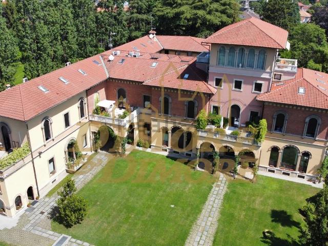 Appartamento in vendita di 269 m² in Via Solferino, 10