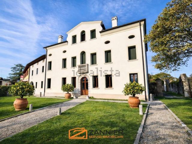 Appartamento in vendita di 270 m²