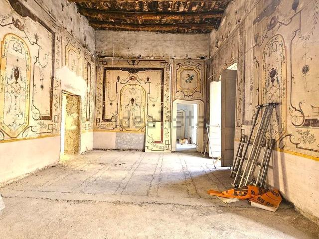 Appartamento in vendita di 270 m² in Via Casaraia, 44