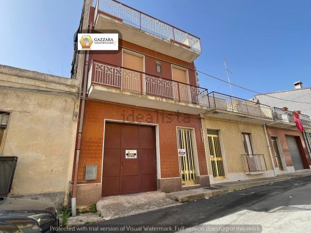 Appartamento in vendita di 270 m² in Via Arturo Basile