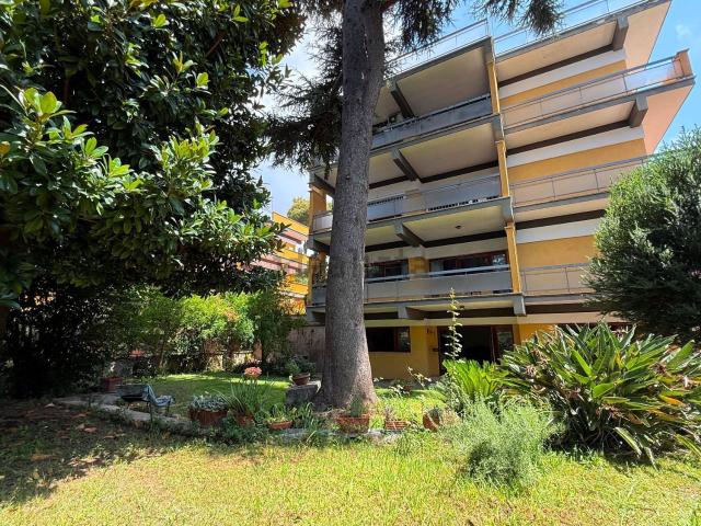 Appartamento in vendita di 270 m² in Via di Villa Zingone