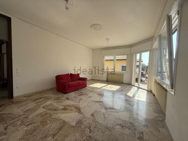 Appartamento in vendita di 270 m² in Via Ellero Lorenzo